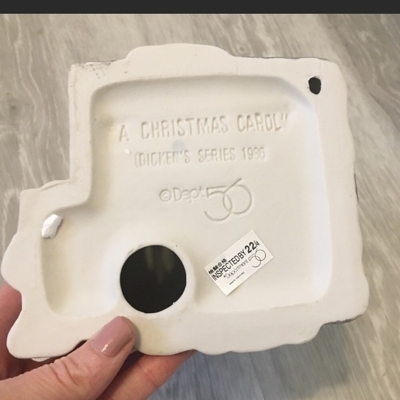 2 pc set - Department 56 Dickens Village Series - Picture 6 of 9